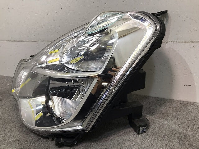 ブルーバードシルフィ G11/NG11/KG11 純正 左ヘッドライト/ランプ ハロゲン レベライザー KOITO 100-63823 日産(107549)