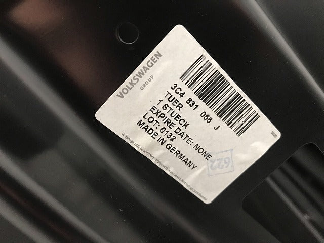 新品!パサート 3C/2006-2011 純正 右 フロント ドア 3C4 831 056 J 3C4831056J 未塗装 フォルクスワーゲン(107698)