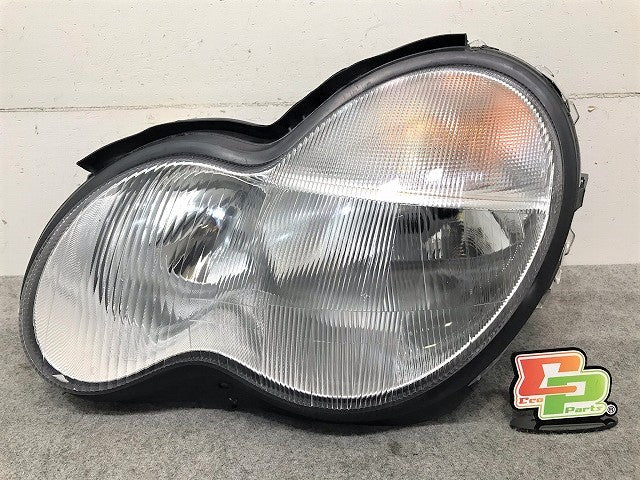ジャンク! Cクラス W203 2000-2007 社外 左ヘッドライト ハロゲン Automotive Lighting 668/0301166601/A2038260191 2038200761(107704)