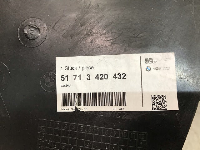 新品! X3シリーズ E83 2006-2011 純正 後期 右フロントホイールハウスカバー 51713420432 BMW(107716)