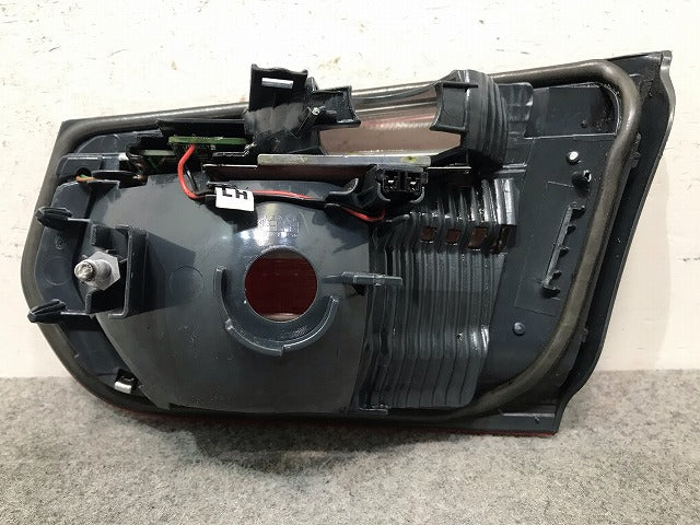 3シリーズ F30/F31 純正 左テールランプ/ライト/レンズ 183611-12/7259915-10 BMW(107831)