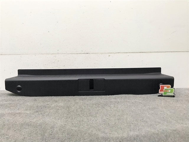 新品! Sクラス W221 2005y-2013y 純正 トランク キッキング パネルカバー ラゲッジ ステップ カバーA 221 690 0041 22169000419051(107878)