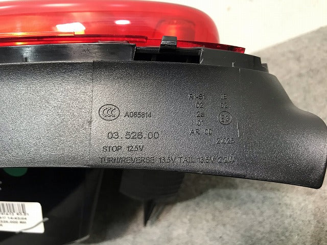 MINI/ミニ F55/F56 純正 右テールランプ/ライト/レンズ 03.526.00/7297414-13 ミニ(107945)
