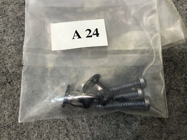 新品! A8(D4) 2010-2013 4H系 純正 フロントライセンスブラケット 4H0 807 285 T/4H0 807 285 AB 4H0807285ABT94 黒 アウディ(108020)