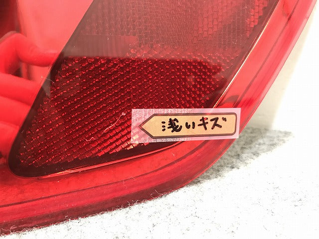 スカイライン セダン V35/NV35/PV35 純正 右テールランプ/ライト/レンズ KOITO 220-63622 日産(108063)