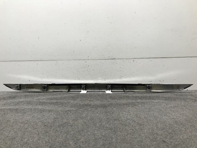ビアンテ CCEAW/CCEFW/CC3FW 純正 リアガーニッシュ リアフィニッシャー C275 50 810 メッキ マツダ(108133)