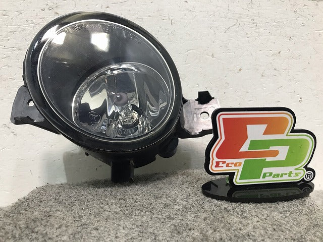 エルグランド ハイウェイスター E51/ME51/MNE51/NE51 純正 左フォグランプ/ライト/レンズ VALEO 89402600 日産(108158)