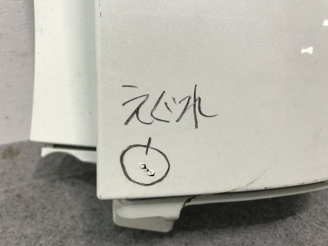 セレナ C27 純正 前期 右 リア コーナーパネル/コーナーカバー 85230 5TA0H ブリリアントホワイトパール QAB 日産(108284)