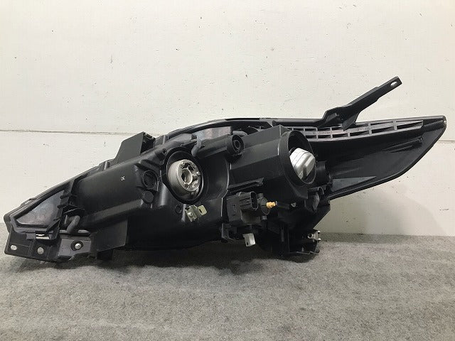 プレマシー CREW/CR3W 純正 後期 右ヘッドライト/ランプ キセノン HID レベライザー STANLEY P7696 マツダ(108287)