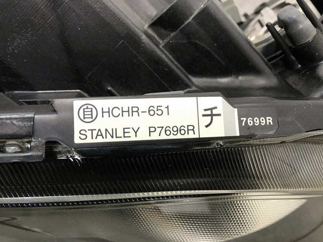 プレマシー CREW/CR3W 純正 後期 右ヘッドライト/ランプ キセノン HID レベライザー STANLEY P7696 マツダ(108287)