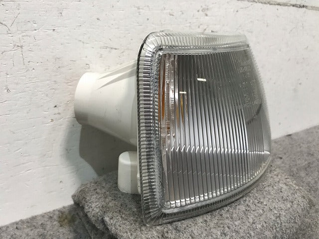 新品! ベクトラ XC200 純正 右ウィンカー Leart 20.414.000-D オペル(108300)