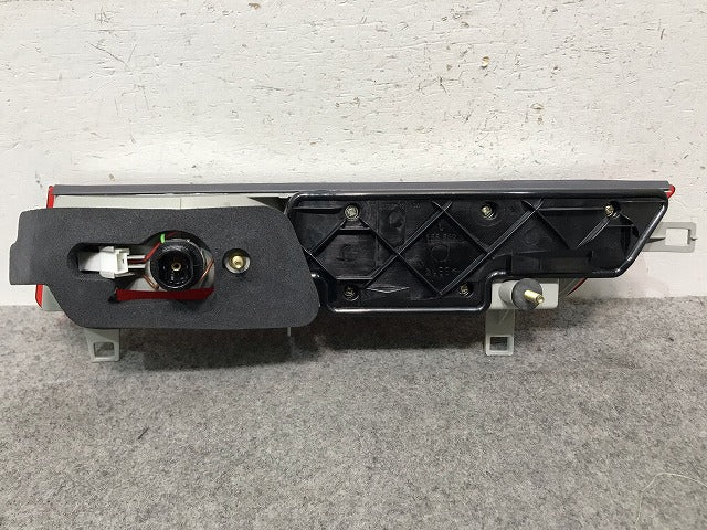 新品! 7シリーズ E65/E66 純正 前期 左テールランプ/ライト/レンズ トランク用 63.21 8379689 BMW(108304)