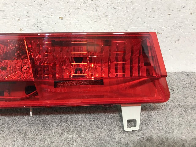 新品! 7シリーズ E65/E66 純正 前期 左テールランプ/ライト/レンズ トランク用 63.21 8379689 BMW(108305)