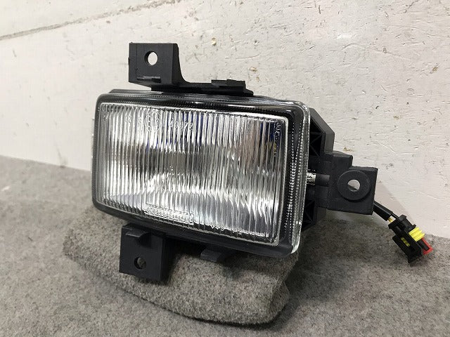 新品! オメガ XF200/XF250 純正 右フォグランプ/ライト/レンズ 67 10 086 オペル(108308)