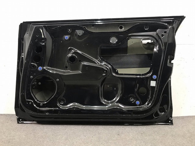 A3 8P系 純正 右フロントドア サフ アウディ(108314)