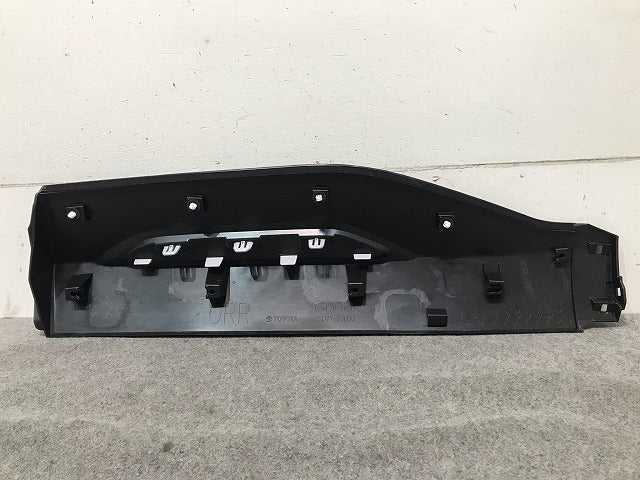 新車取り外し! ヤリスクロス XPB10/MXPB15/MXPJ10/MXPJ15 純正 右リアドアサイドパネル/マッドガード/サイドステップ 75077-52030 (108329)