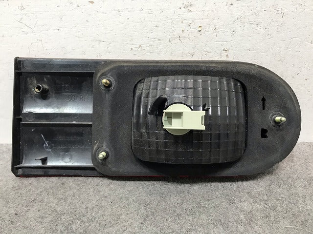 ラフェスタ B30/NB30 純正 右テールランプ/ライト/レンズ ICHIKOH D0001B 日産(108341)