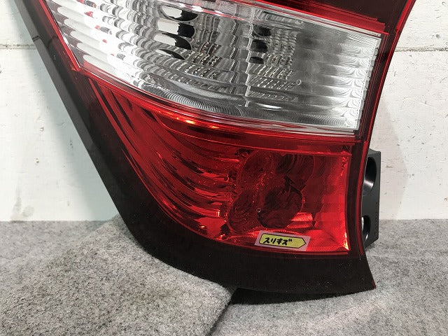 ノート E12/HE12/NE12/SNE12 純正 後期 左テールランプ/ライト/レンズ ICHIKOH D202 日産(108442)