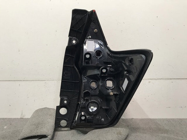 ノート E12/HE12/NE12/SNE12 純正 後期 左テールランプ/ライト/レンズ ICHIKOH D202 日産(108442)