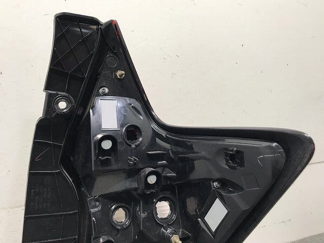 ノート E12/HE12/NE12/SNE12 純正 後期 左テールランプ/ライト/レンズ ICHIKOH D202 日産(108442)
