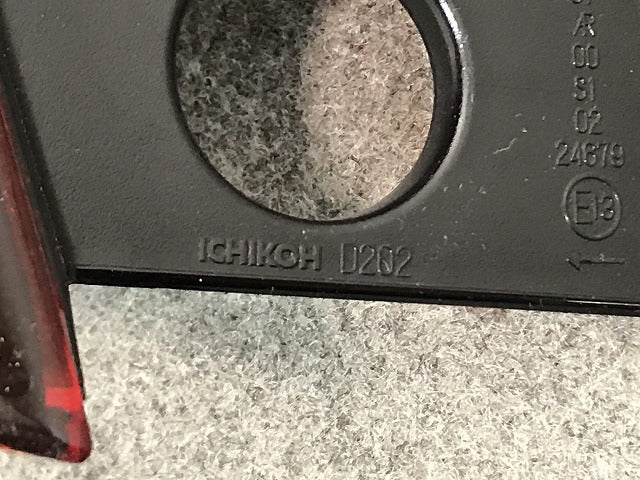 ノート E12/HE12/NE12/SNE12 純正 後期 左テールランプ/ライト/レンズ ICHIKOH D202 日産(108442)