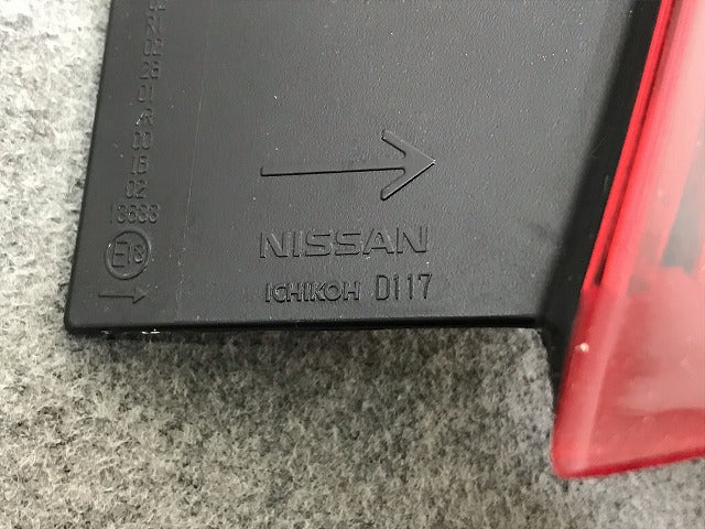 ノート E12/HE12/NE12/SNE12 純正 前期 右テールランプ/ライト/レンズ ICHIKOH D117 日産(108444)