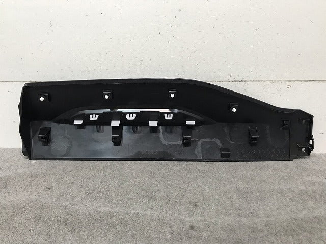 新車取り外し! ヤリスクロス XPB10 MXPB15 MXPJ10 MXPJ15 純正 右リアドア サイドパネル マッドガード 75077-52030 素地 トヨタ(108536)