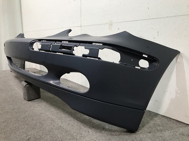 新品! Cクラス/W203 純正 フロントバンパー A 203 885 0025 未塗装 メルセデスベンツ(108641)