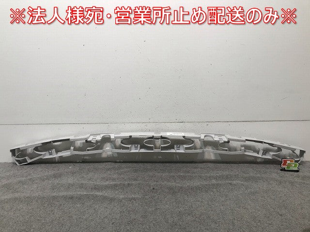新品! X3シリーズ E83 2004-2011 純正 リアバンパーセンターホルダー 51123414404 BMW(108670)