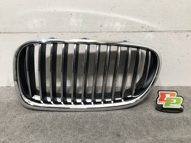 新品! 5シリーズ F10/F11 純正 左フロント キドニーグリル 51.13 7 200 727 BMW(108784)