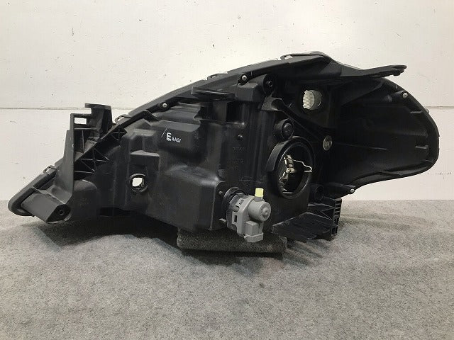 ティーダ C11/JC11/NC11 純正 中期 後期 右ヘッドライト/ランプ ハロゲン レベライザー STANLEY P7779 日産(108977)