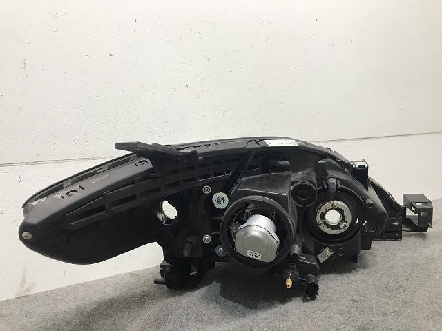 プレマシー CREW/CR3W 純正 後期 左ヘッドライト/ランプ キセノン HID レベライザー AFS無 STANLEY P7696 マツダ(109002)