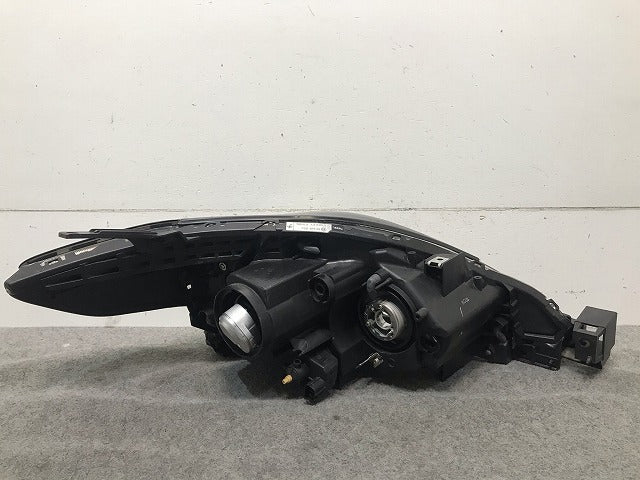 プレマシー CREW/CR3W 純正 後期 左ヘッドライト/ランプ キセノン HID レベライザー AFS無 STANLEY P7696 マツダ(109002)