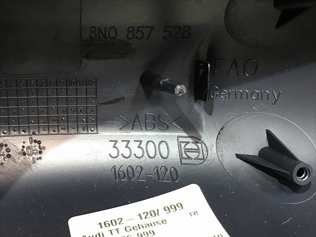 新品! TT(A4) 8N系 1996-2006 社外 右ドアミラーキャップ 33300/1602-120 8N0857528GRU アウディ(109043)