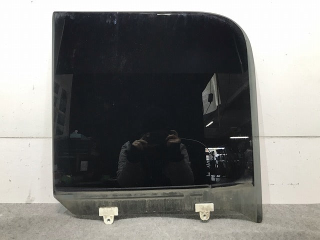 キューブ Z11/BNZ11/BZ11/YZ11 純正 左リアガラス 日産(109158)