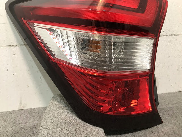 ノート E12/HE12/NE12/SNE12 純正 後期 左テールランプ/ライト/レンズ  LED ICHIKOH D202 日産(109199)