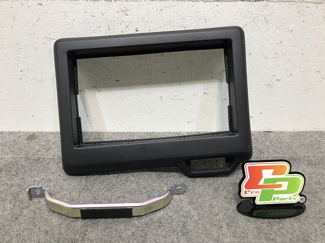 新車取り外し! N-WGN/Nワゴン JH1/JH2 純正 オーディオパネル 付属品有り 77250-TKR-00 黒素地 ホンダ(109202)