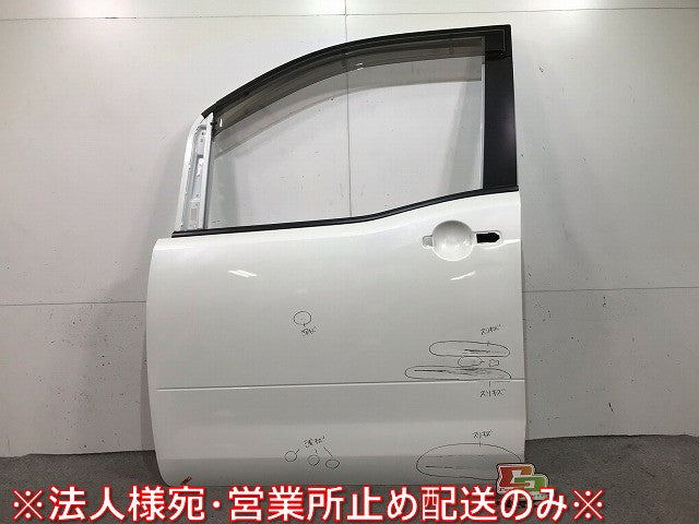 セレナ C25/CC25/CNC25/NC25 純正 左フロントドア バイザー付 ホワイトパール（３コートパール） カラーNo.QX1 日産(109369)