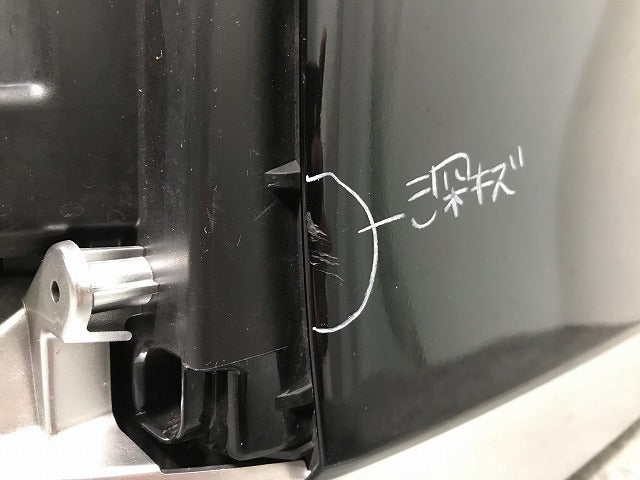 セレナ ライダー C27/GC27/GNC27 純正 フロントバンパー 62022 8A*** ダイヤモンドブラック/ブリリアントシルバー カラーNo.XAL(109469)