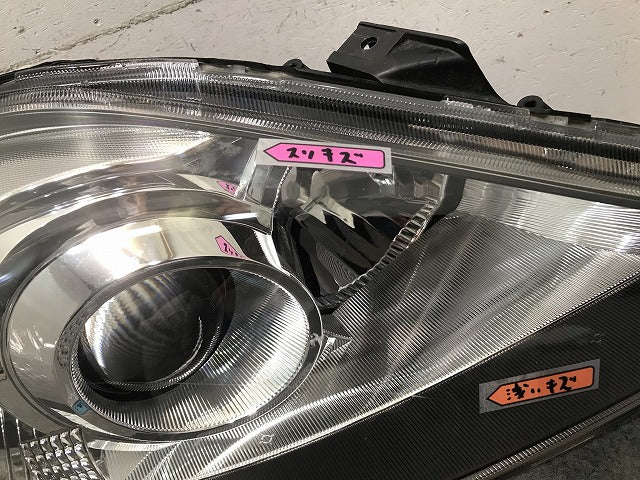 プレマシー CREW/CR3W 純正 後期 右ヘッドライト/ランプ キセノン HID レベライザー STANLEY P7696R マツダ(109580)