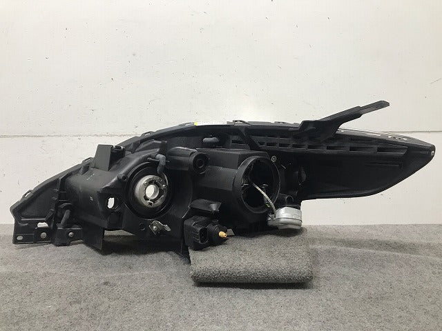 プレマシー CREW/CR3W 純正 後期 右ヘッドライト/ランプ キセノン HID STANLEY P7696R マツダ(109585)