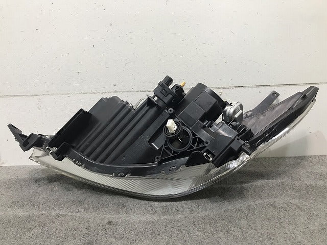 プレマシー CREW/CR3W 純正 後期 右ヘッドライト/ランプ キセノン HID STANLEY P7696R マツダ(109585)