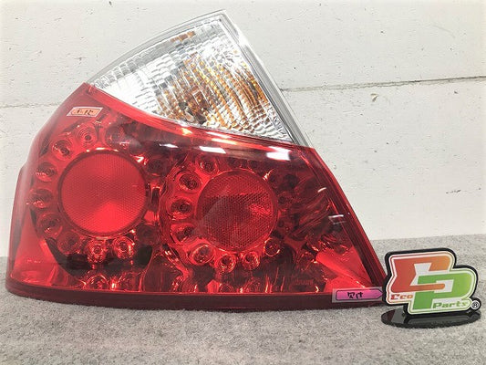 フーガ 50系/Y50/GY50/PNY50/PY50 純正 後期 左テールランプ/ライト/レンズ KOITO 220-63989 日産(109657)
