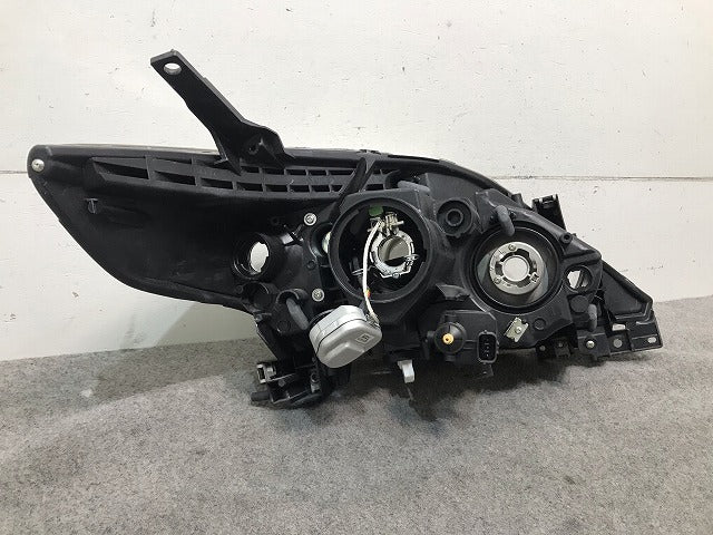 プレマシー CREW/CR3W 純正 中期 左ヘッドライト/ランプ キセノン HID AFS無 レベライザー STANLEY P7696L マツダ(109665)