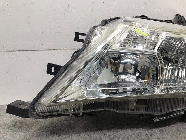 セレナ C26/FPC26/NC26/FNPC26/HC26/HFC26/FNC26 純正 前期 左ヘッドライト/ランプ キセノン HID 100-23097 26075-1VA5C(109829)