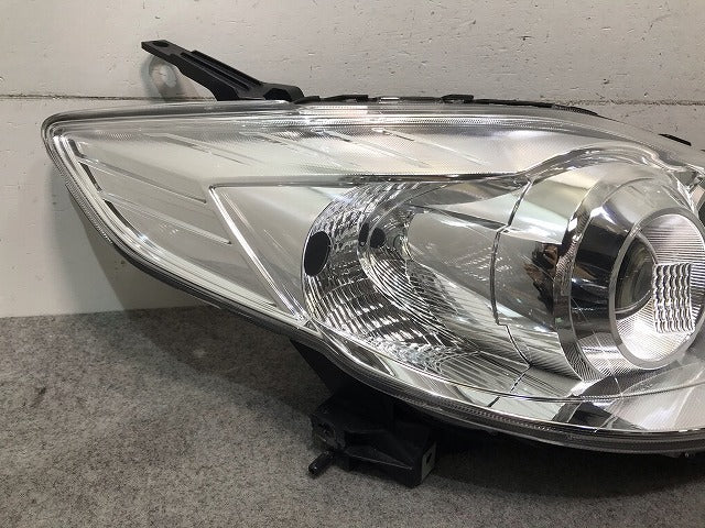 プレマシー CREW/CR3W 純正 後期 右ヘッドライト/ランプ キセノン HID AFS無 レベライザー STANLEY P7696 マツダ(109881)