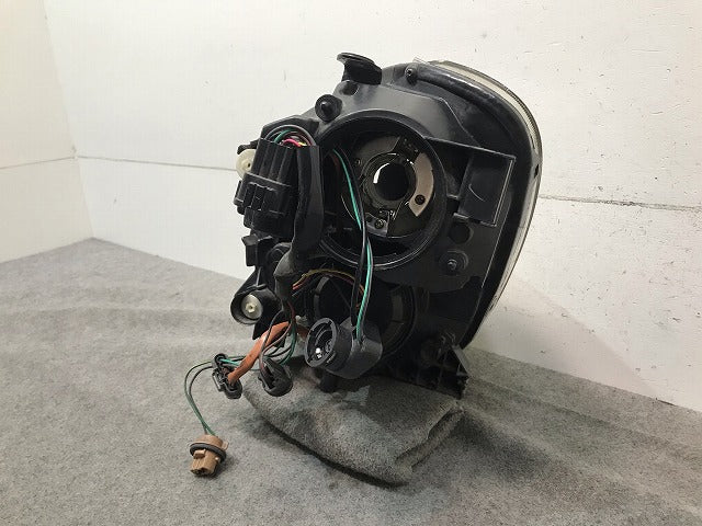 スカイライン セダン V35/NV35/PV35 純正 前期 右ヘッドライト/ランプ キセノン HID ICHIKOH 1680 日産(109909)