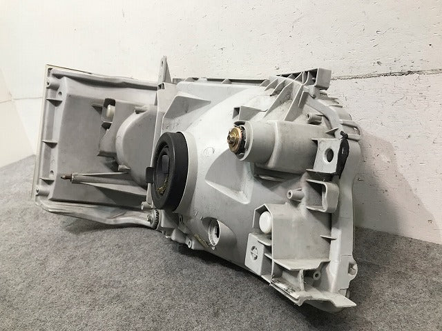 ハイエース/レジアスエース 200系 社外 左ヘッドライト/ランプ ハロゲン EAGL E EYES EE TY811 トヨタ(109921)