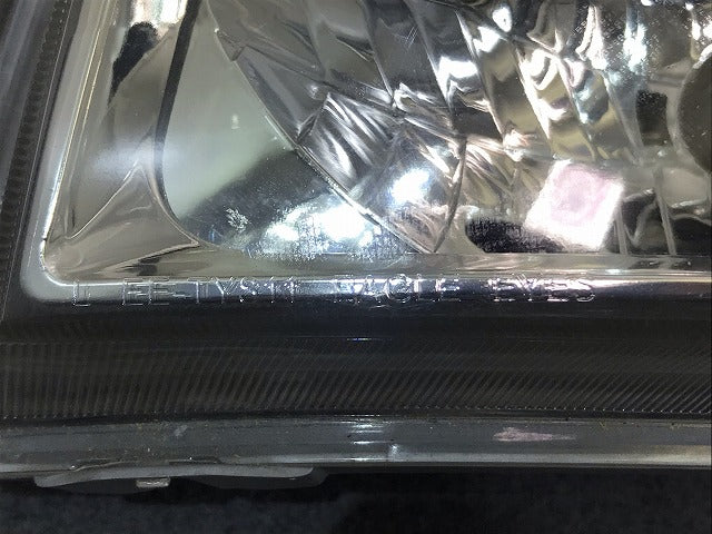 ハイエース/レジアスエース 200系 社外 左ヘッドライト/ランプ ハロゲン EAGL E EYES EE TY811 トヨタ(109921)