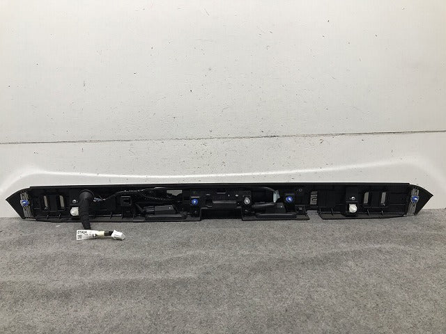 セレナ C27/GC27/GFC27/GNC27/GFNC27 純正 リアフィニッシャー ガーニッシュ 90810-5T*5T 日産(110052)